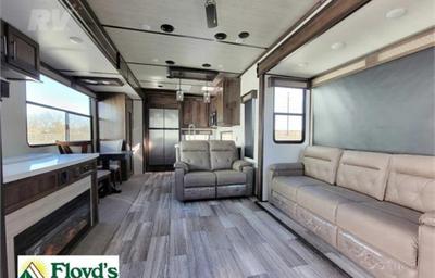 2022 Dutchmen RV Yukon 399ML