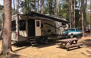 2016 Keystone RV Sprinter 252FWRLS RV rental photo 9