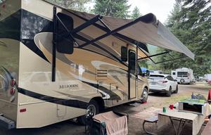 2017 Melbourne 24L RV rental photo 3