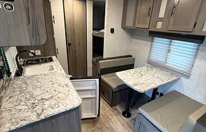 2021 Gulf Stream Enlighten 18BH