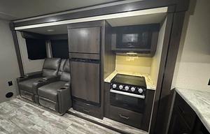 Bunkhouse - Outdoor Kitchen - Delivery Available