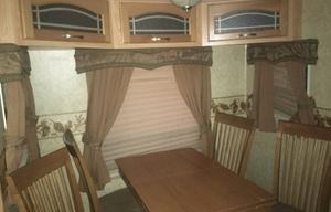 2007 Fairmont Country Manor 100178
