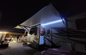 2018 Dutchmen RV Voltage V3605 RV rental photo 1