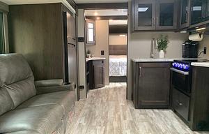 Camp in luxury! Sleeps 6 - 9
