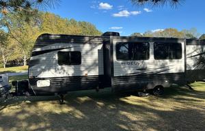 Keystone Hideout 29DFS Bunkhouse