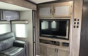 2020 Heartland Wilderness 3250BS RV rental photo 8