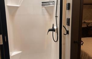 Spacious Family Friendly Luxury 5th Wheel 2BR/2BA