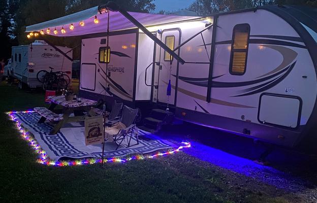 2017 Forest River Salem Hemisphere Lite M-272RL
