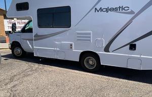 2013 Thor Motor Coach Four Winds 23A Ultimate