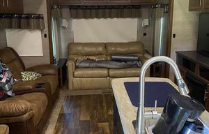 2015 Coachmen RV Brookstone 325RL