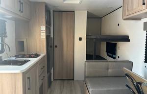 2025 Coleman Lantern 17B RV rental photo 11