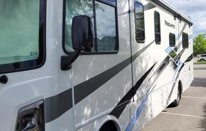 2024 Thor Motor Coach Resonate 29D RV rental photo 8