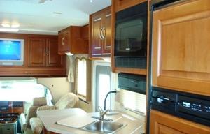 CHATEAU SAUVIGNON 31' CLASS C MOTORHOME