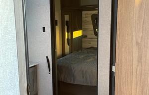 2021 Dutchmen RV Kodiak Ultimate 3321BHSL