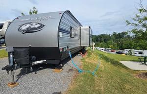 2020 Forest River RV Cherokee Grey Wolf 29TE RV rental photo 7