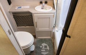 Custom Glamping R-Pod - Pet Friendly!