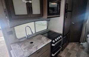 2021 Thor Chateau 22B-UNLIMITED MILES!!!