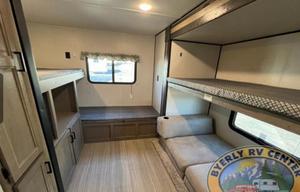 2021 Keystone Hideout 318BR **DELIVERY AVAILABLE**