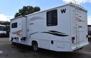 2010 Winnebago Vista 30W