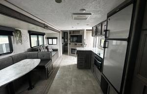 2021 Coachmen RV Apex Ultra-Lite 290BHS RV rental photo 7