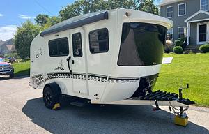 2021 inTech RV Sol Horizon Rover