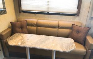 2016 Thor Motor Coach Axis 25.2