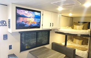 2024 Keystone RV Hideout 24BHSWE RV rental photo 4