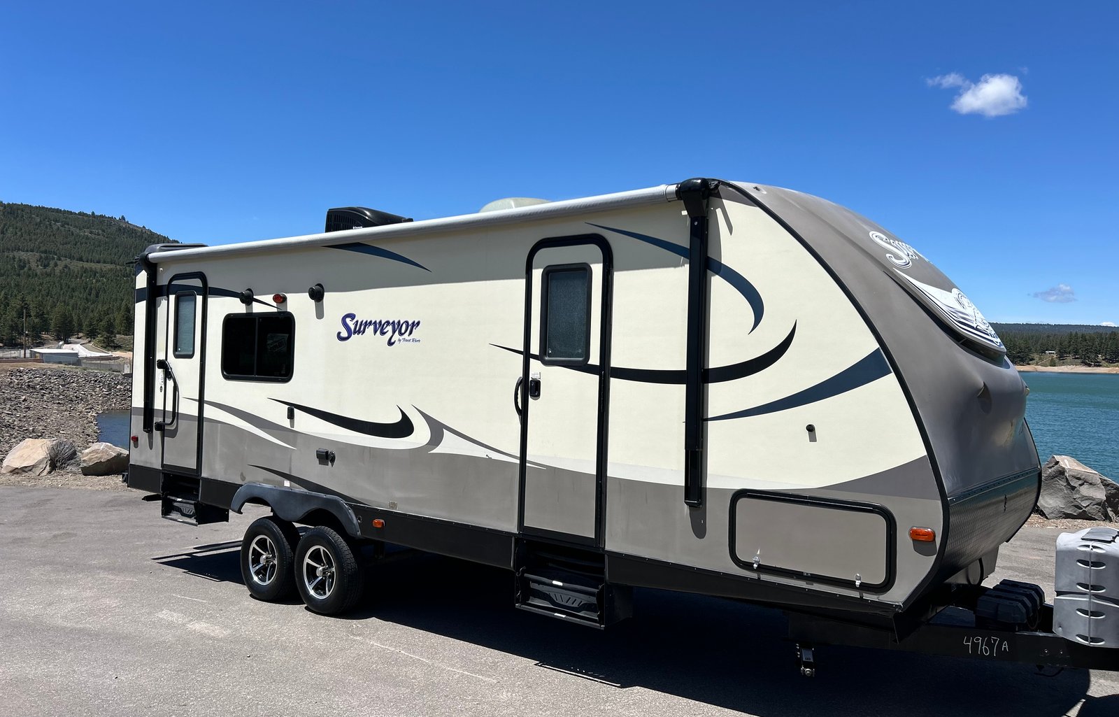 2016 Forrest River Surveyor 251RKS
