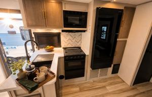 Flagship | Luxury Family Bunkhouse