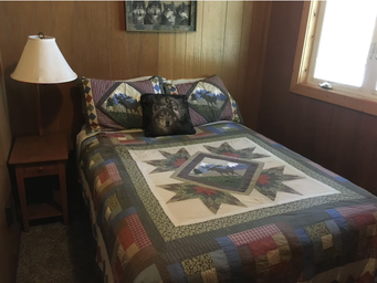 anchor-campgrounds-bass-cabin5