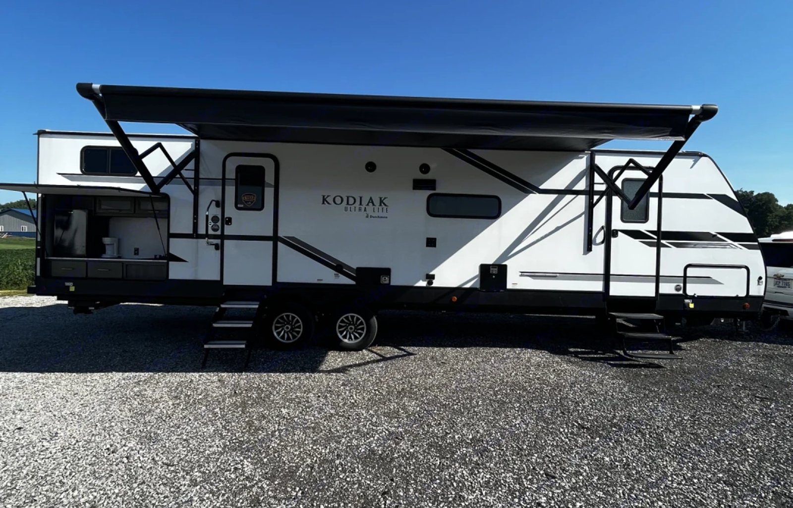 Kids Love The Hitch Hiker 2021 UltraLite-Sleeps 11