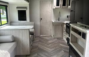 2023 EAST TO WEST Della Terra 312BH