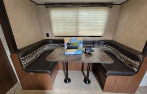 Big SHOWER★BUNKS★OUTDOOR KITCHEN★Exit407