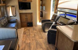 Peter and Alison's Family Getaway RV 2017 Salem