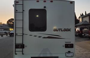 2019 Winnebago Outlook 27D