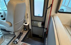 "Moms Fern" Thor Motor Coach 29D