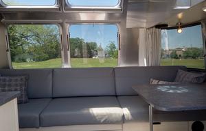 NEW! Airstream Flying Cloud 23' (Sarah Jane)