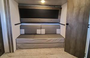 2022 Forest River RV Salem 31KQBTS RV rental photo 4