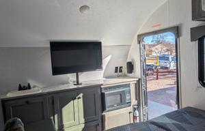 Enjoy Ultimate Sunsets with this Sunray Sport 129