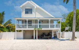The Pasadena Palace: With Bunkbeds & 8K Towing
