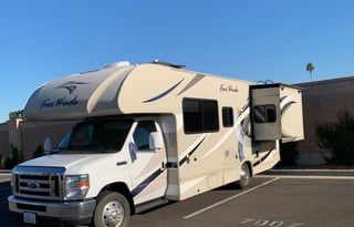 2017 Thor Motor Coach Four Winds 26B