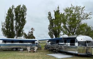 SilverStays 1990 Airstream Excella *DELIVERY ONLY*