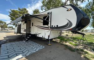 42ft Sundance 5th Wheel. Sleeps 10!