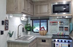2021 Palomino SolAire Ultra Lite 243BHS