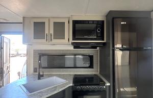 Easy Pick Up - Large Travel Trailer
