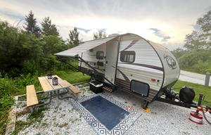 Wolf Pup 16BHS-Easy Tow, Sleeps 5, Pet OK, LOADED!
