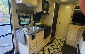 2019 Winnebago Minnie Winnie 2108DS