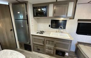 2022 Gulf Stream RV Gulf Stream Enlighten 19BH