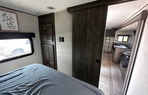 2021 Coachmen RV Apex Ultra-Lite 290BHS RV rental photo 16