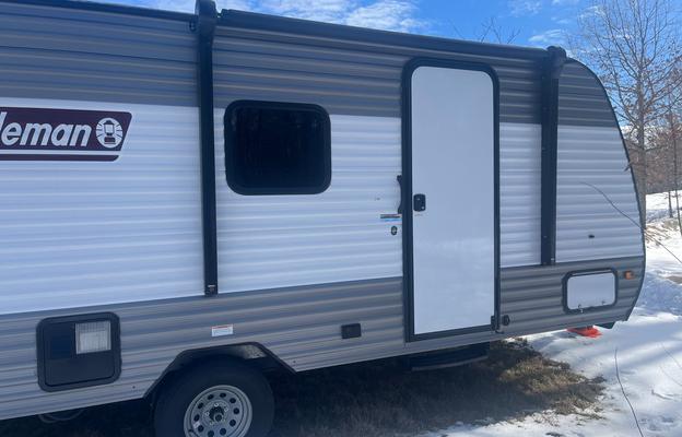 2024 Dutchmen RV Coleman Lantern LT Series 17BH RV rental photo 1
